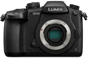 Panasonic-DC-GH5_front.jpg Panasonic Lumix DC-GH5